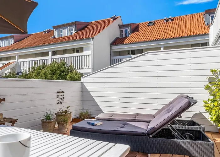 Cilla - 1km From The Sea By Interhome